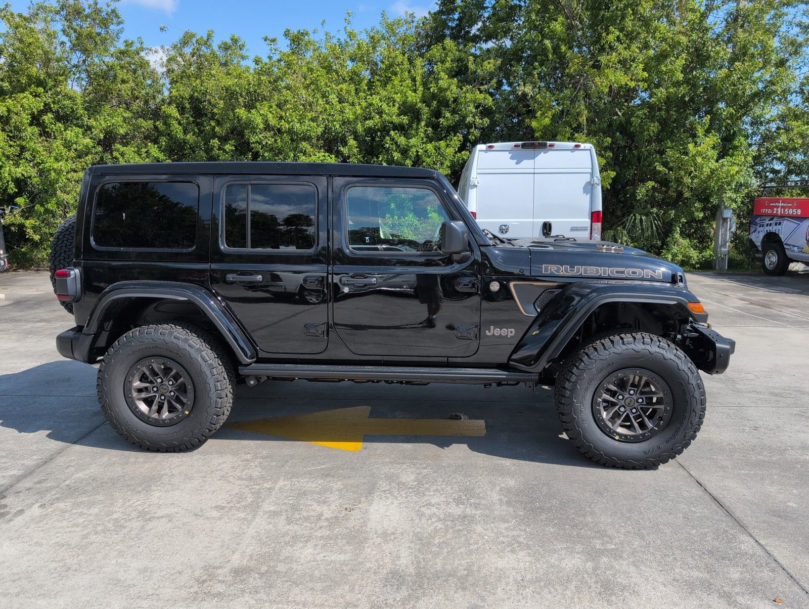 New 2025 Jeep Wrangler Unlimited Rubicon 392 image 12