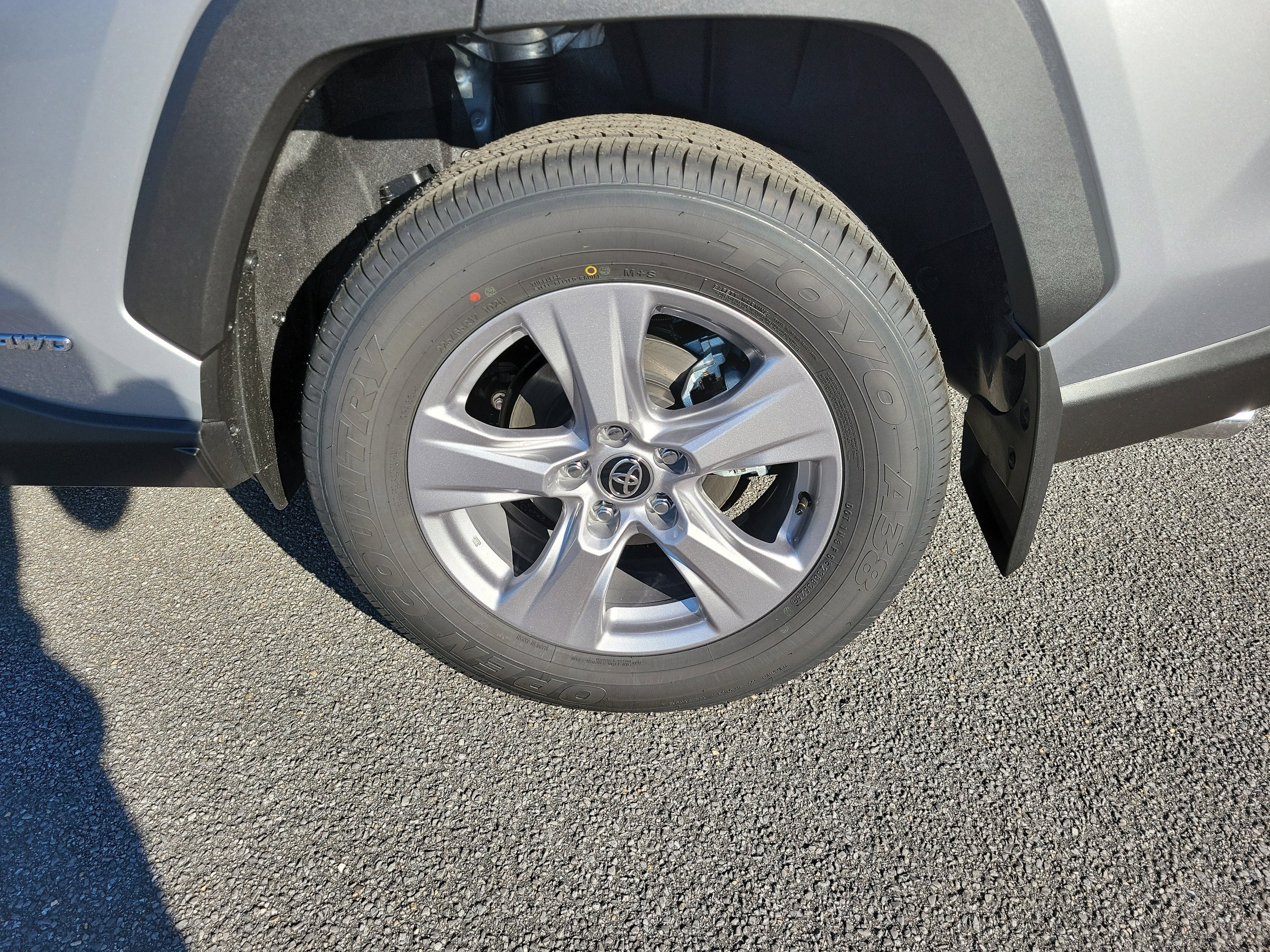 New 2025 Toyota RAV4 XLE w/ Convenience Package image 8