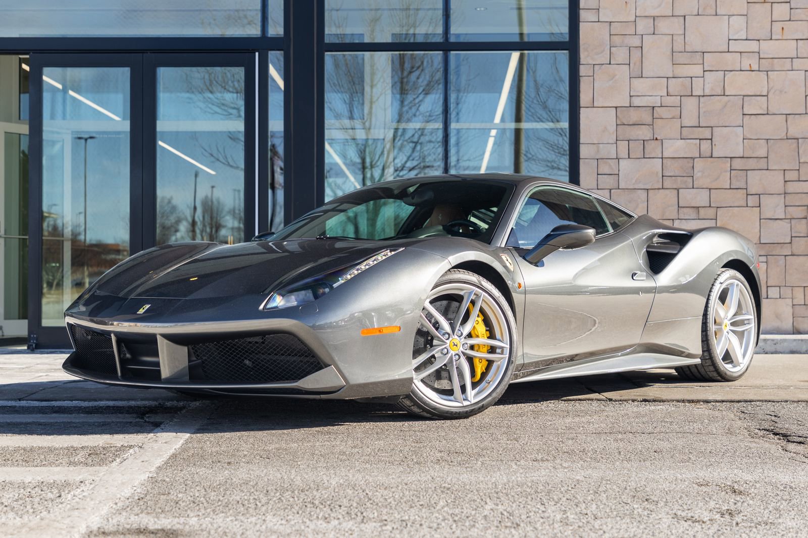 Used 2017 Ferrari 488 GTB image 7