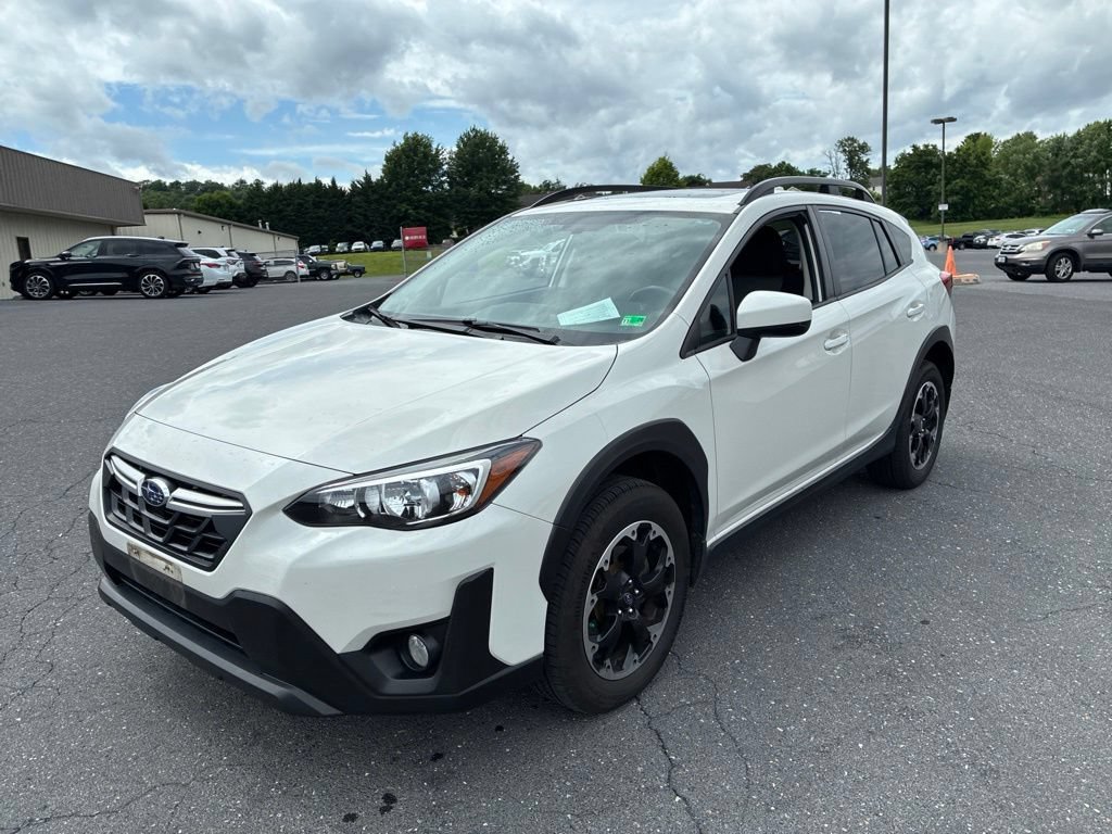 Used 2021 Subaru Crosstrek 2.0i Premium w/ Moonroof Package AWD/4WD image 2
