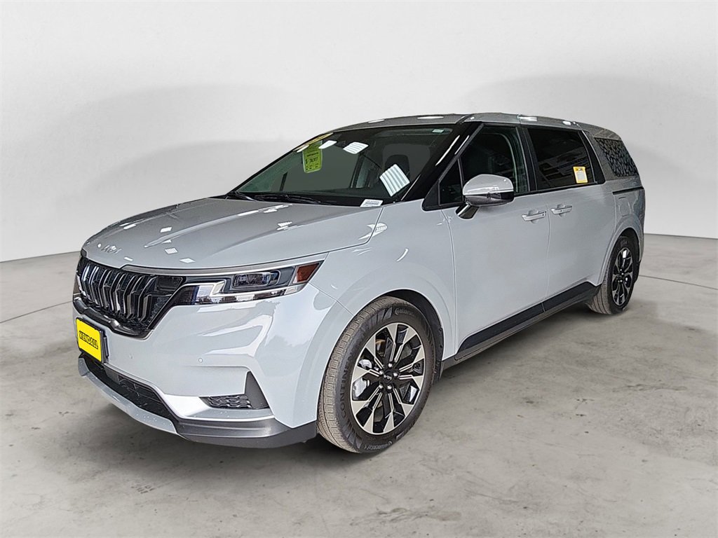 Used 2024 Kia Carnival EX