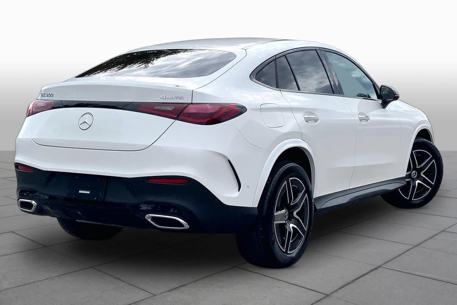 Used 2026 Mercedes-Benz GLC 300 4MATIC image 13