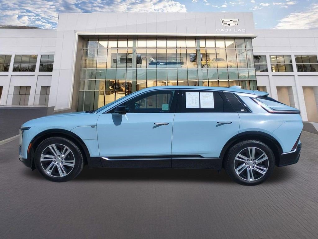 Certified 2024 Cadillac Lyriq Tech RWD image 8