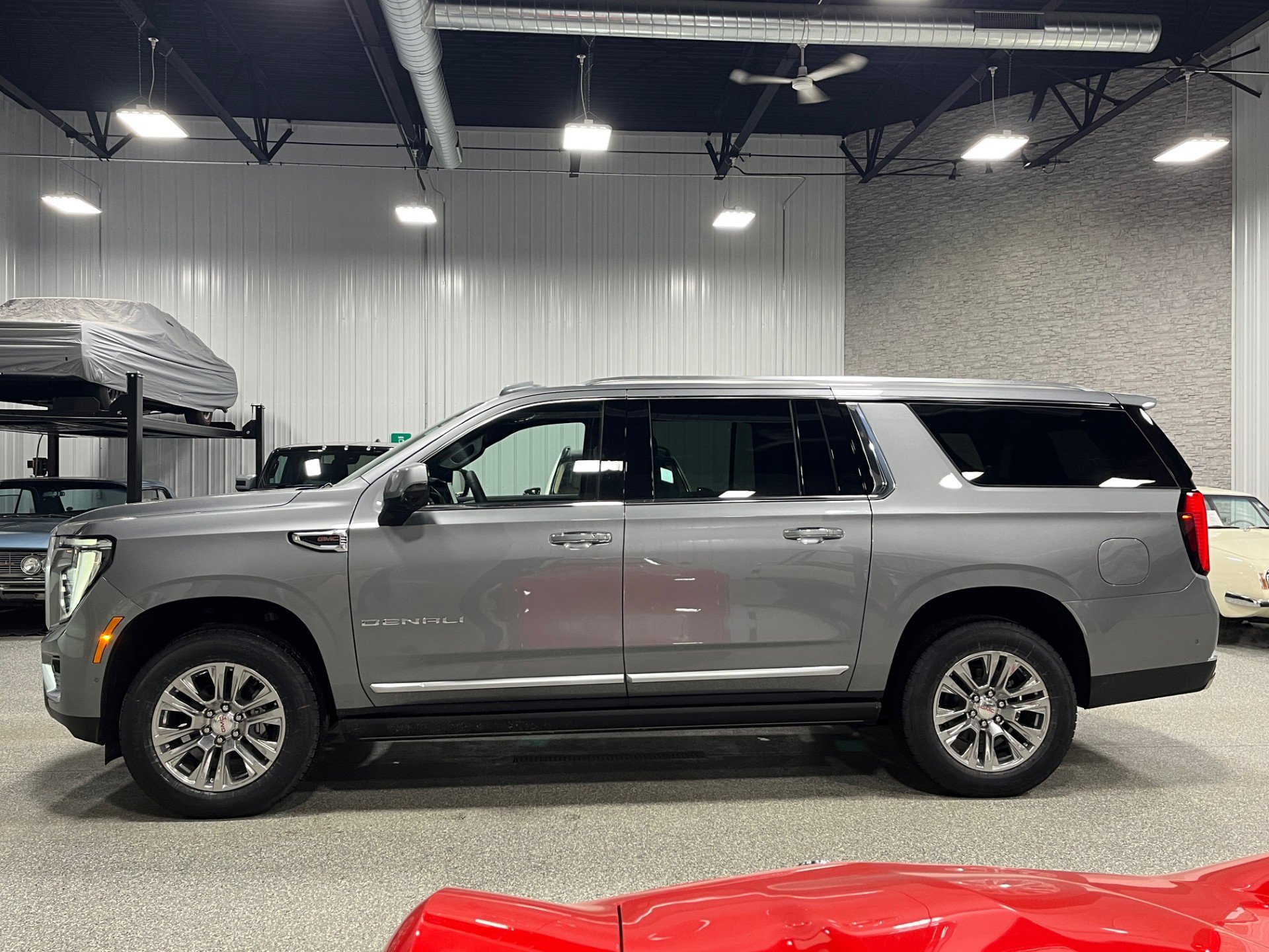 New 2026 GMC Yukon XL Denali w/ Sun & Power Step Package image 2