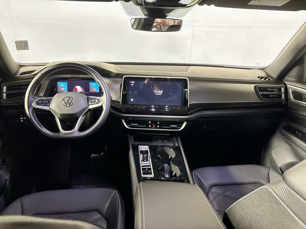 Certified 2025 Volkswagen Atlas Cross Sport SE AWD/4WD image 13