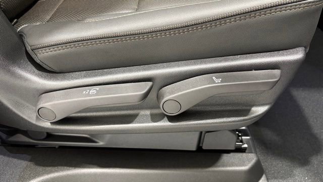 New 2026 Chevrolet Suburban High Country image 29