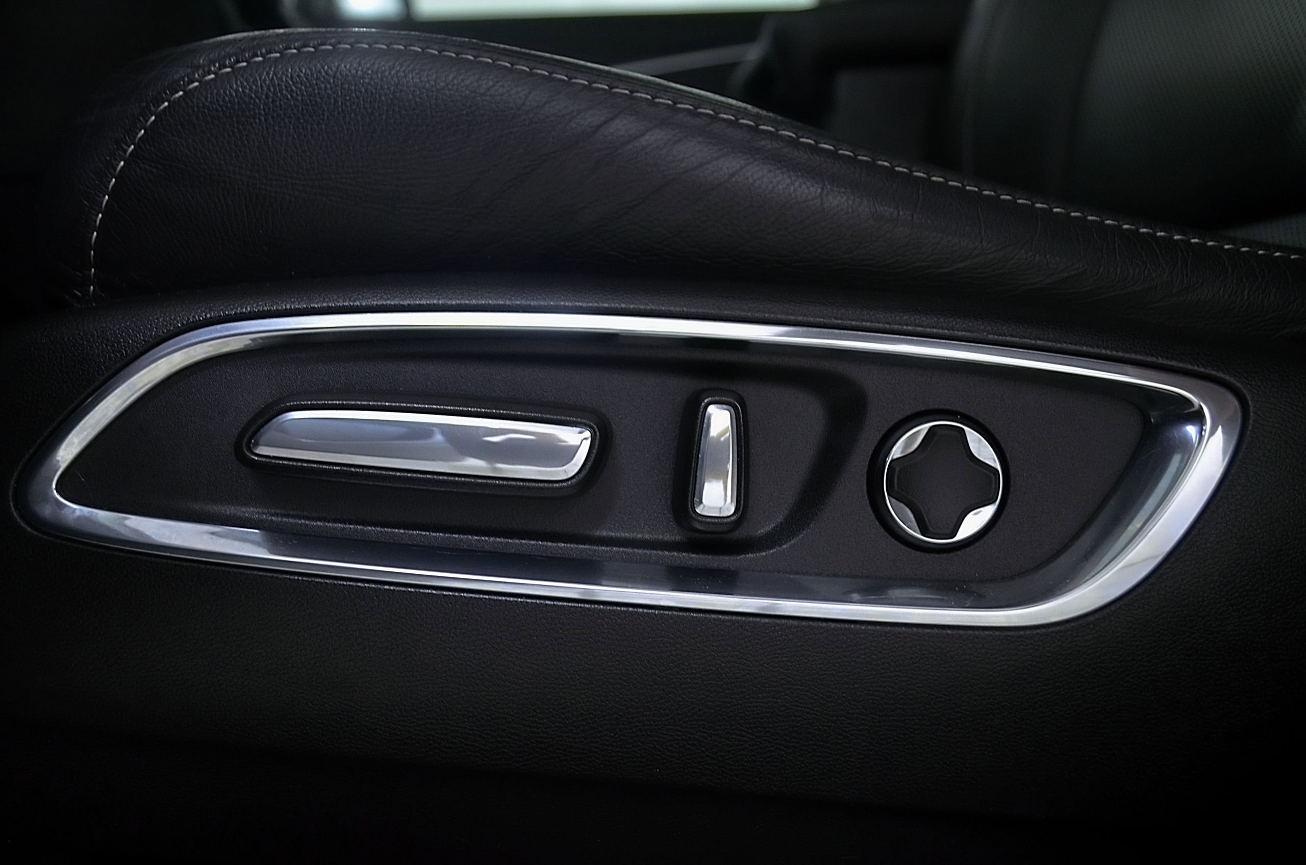 Used 2020 Acura MDX FWD w/ Technology Package image 19