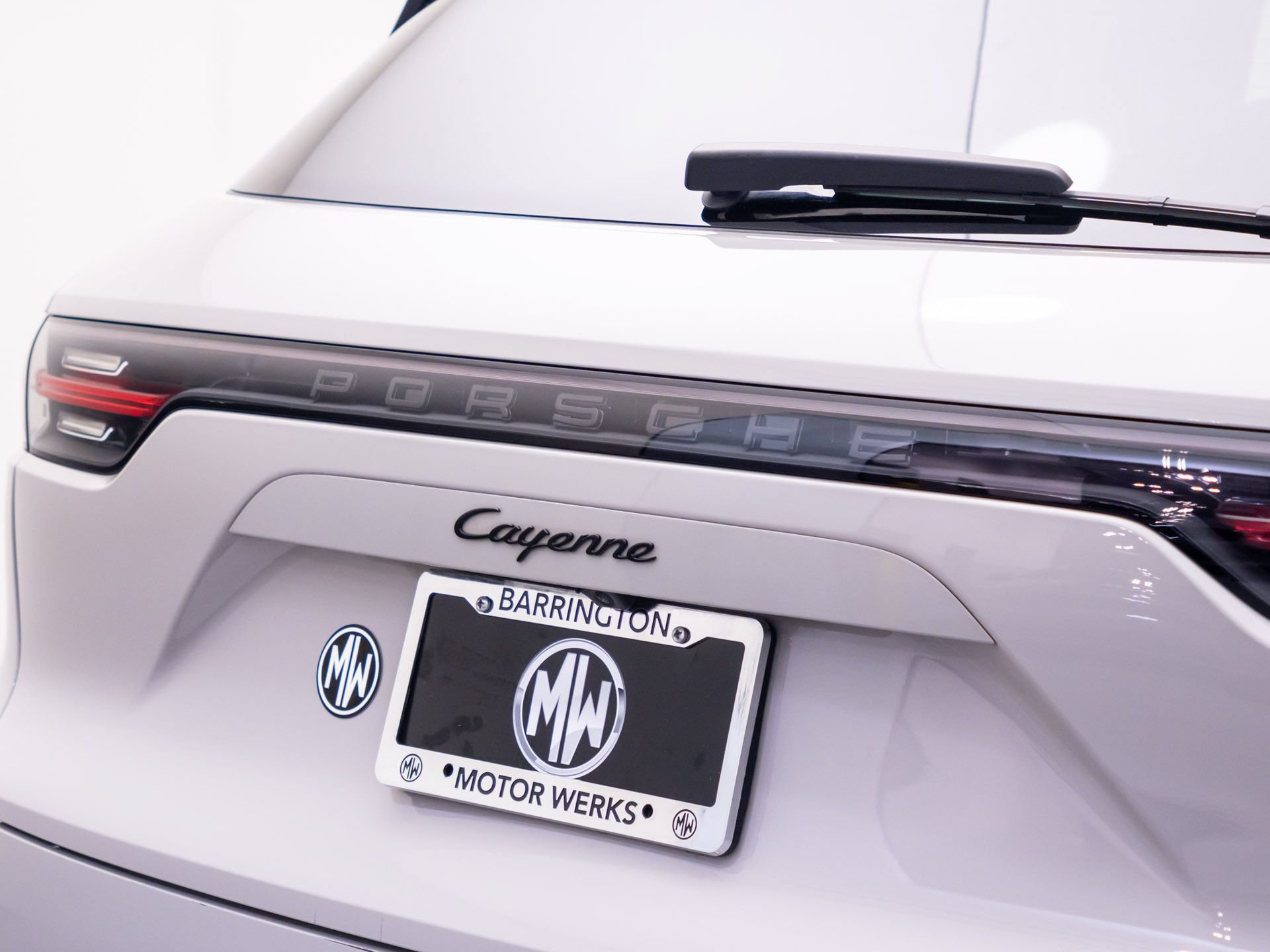 Certified 2023 Porsche Cayenne AWD/4WD image 31