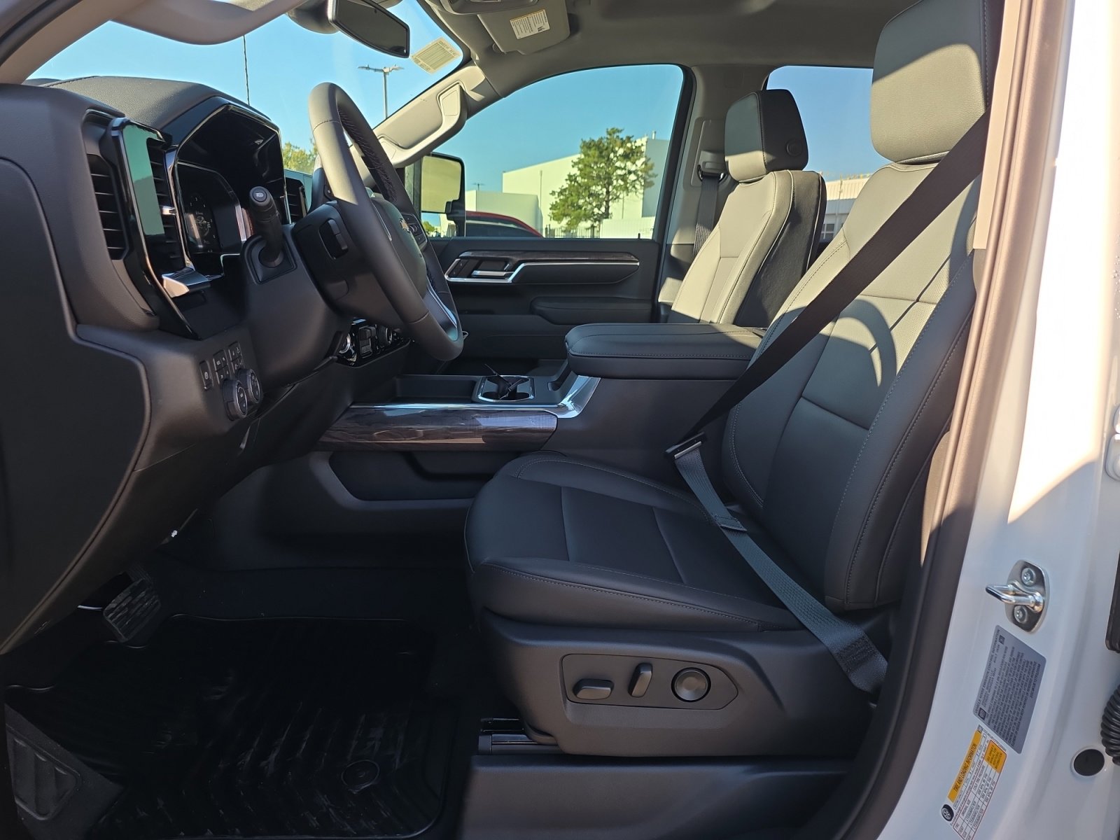 New 2026 Chevrolet Silverado 3500 LTZ w/ LTZ Convenience Package image 12