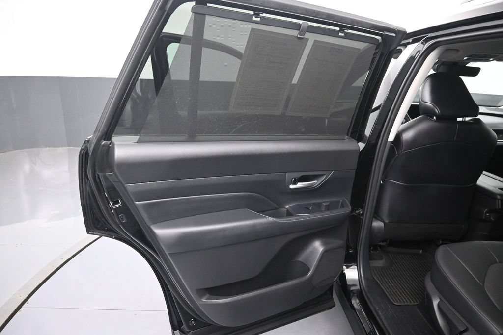 Used 2024 Toyota Grand Highlander AWD image 26