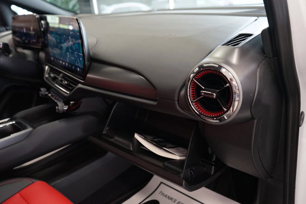 Used 2024 Chevrolet Equinox EV RS FWD image 56