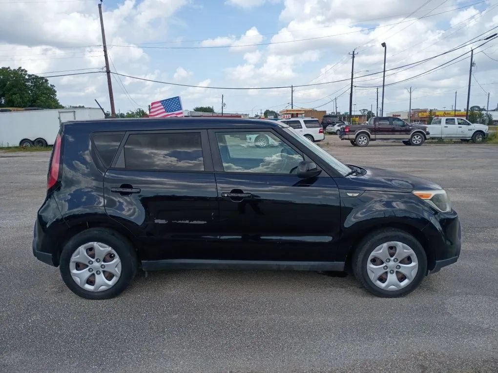 Used 2014 Kia Soul FWD image 6