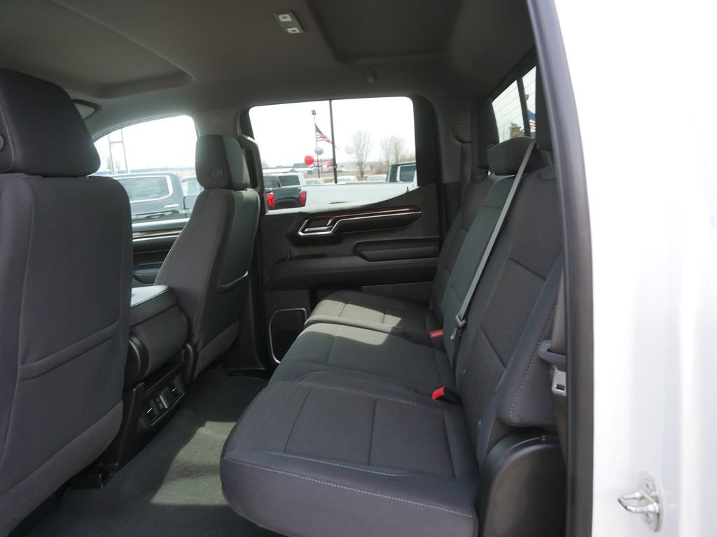 Used 2024 GMC Sierra 1500 SLE w/ Preferred Package AWD/4WD image 17
