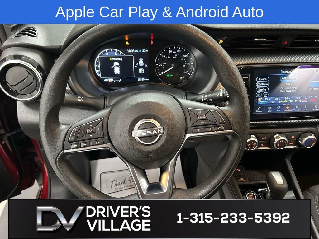 Used 2023 Nissan Kicks SV image 4