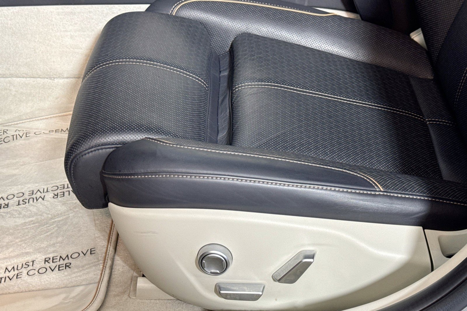 Used 2022 Lucid Air Grand Touring image 17