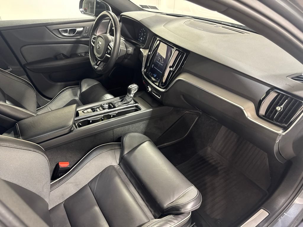 Used 2019 Volvo S60 T6 R-Design AWD/4WD image 27