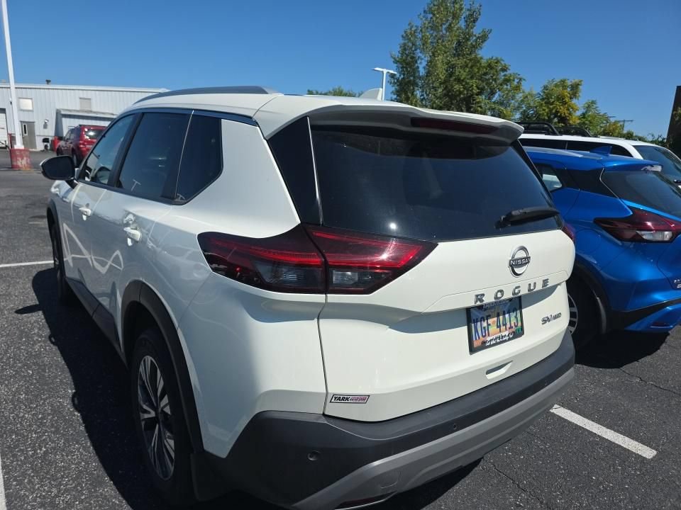 Certified 2023 Nissan Rogue SV w/ SV Premium B Package AWD/4WD image 9