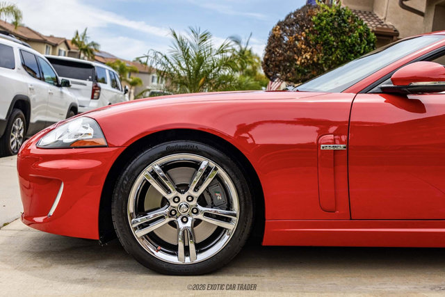 Used 2010 Jaguar XKR R RWD image 4