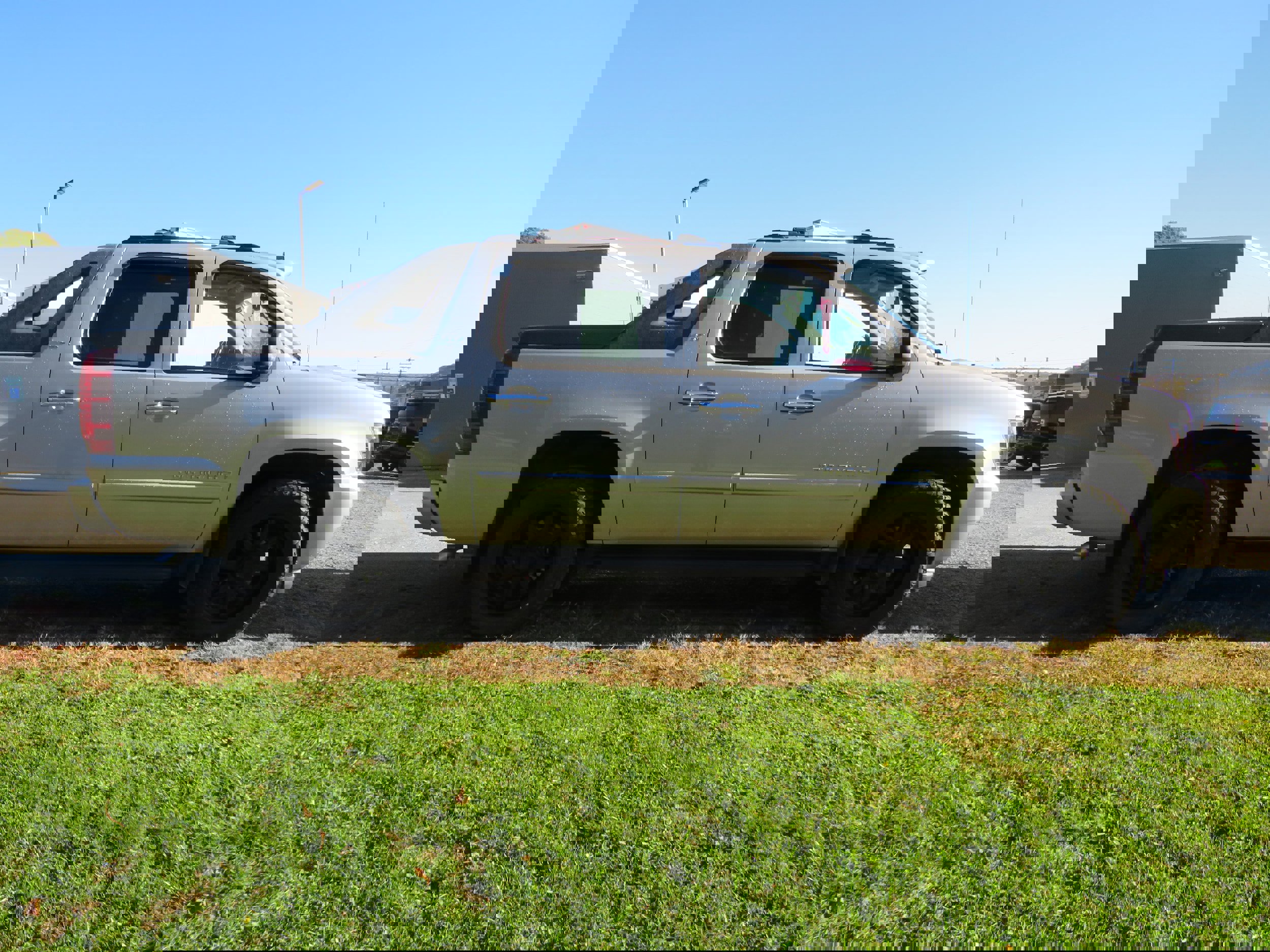 Used 2008 Chevrolet Avalanche LTZ w/ LTZ Preferred Equipment Group image 8