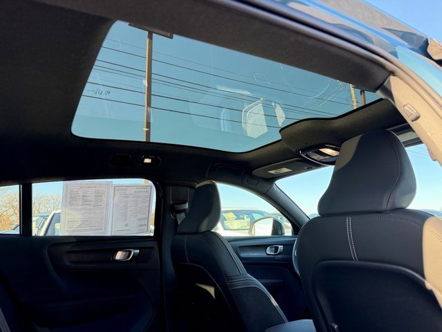 Certified 2023 Volvo C40 P8 Recharge Plus w/ Climate Package image 15