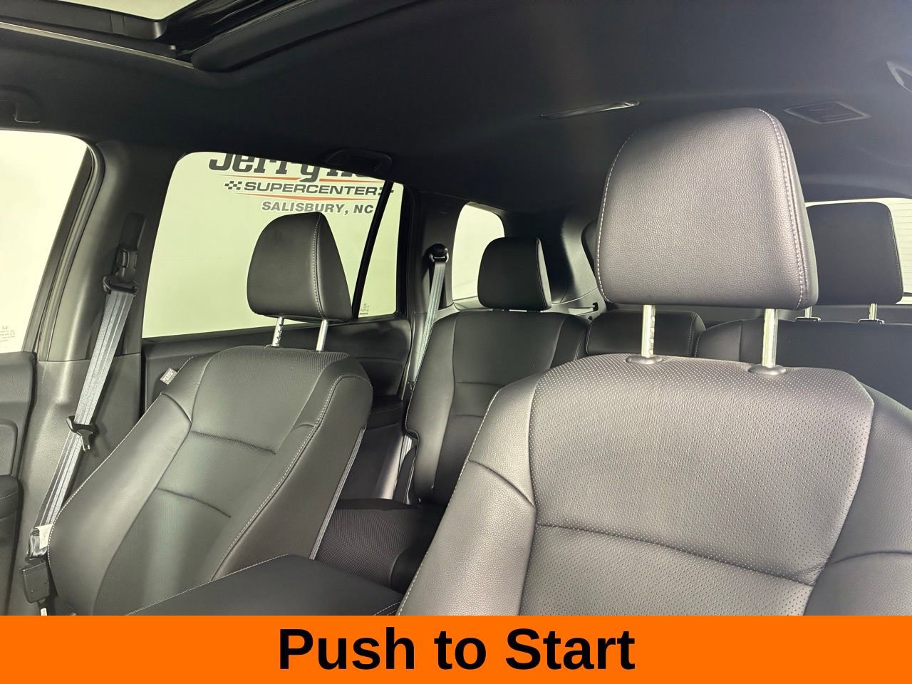 Used 2025 Honda Passport EX-L image 11