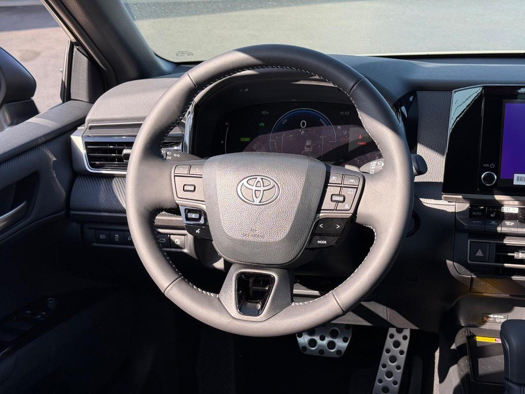 New 2026 Toyota Camry Hybrid w/ Convenience Package FWD image 9
