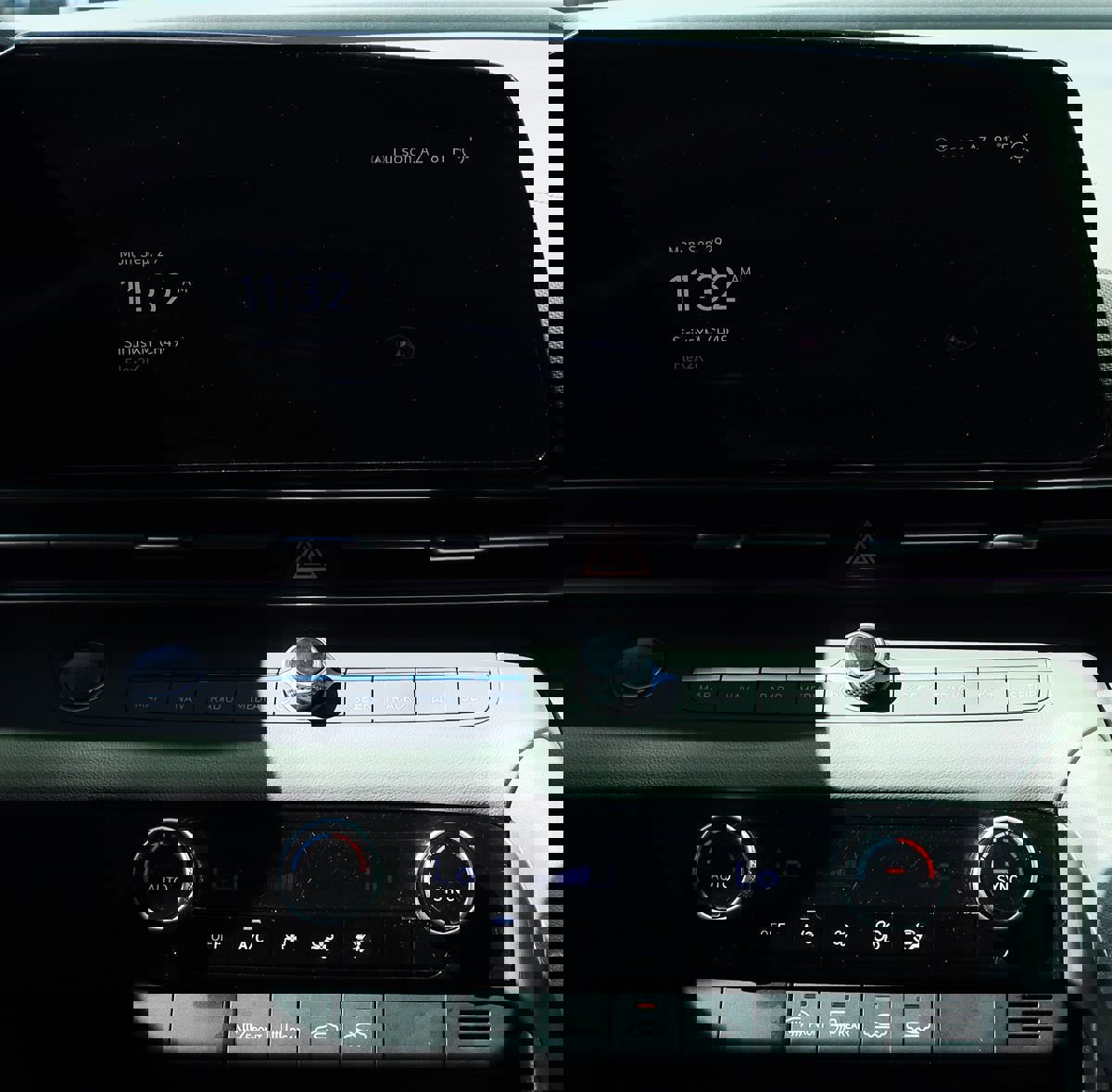 Used 2024 Hyundai Elantra SEL image 43