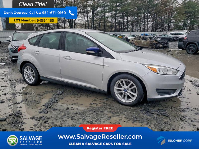 Used 2017 Ford Focus SE image 5