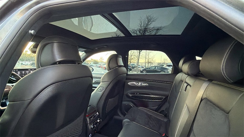 Used 2022 Genesis GV70 3.5T Sport w/ Sport Prestige Package image 24