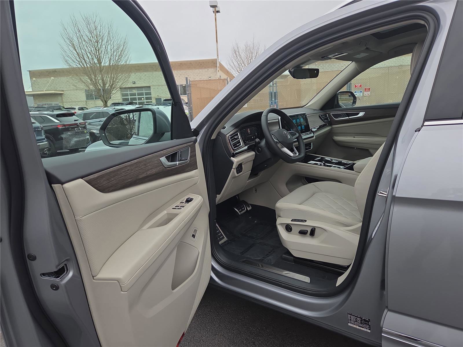 New 2026 Volkswagen Atlas SEL Premium R-Line image 11