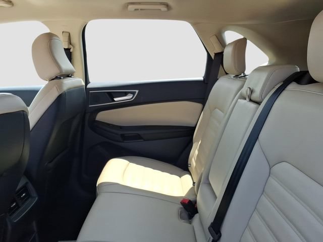 Used 2024 Ford Edge SEL AWD/4WD image 9