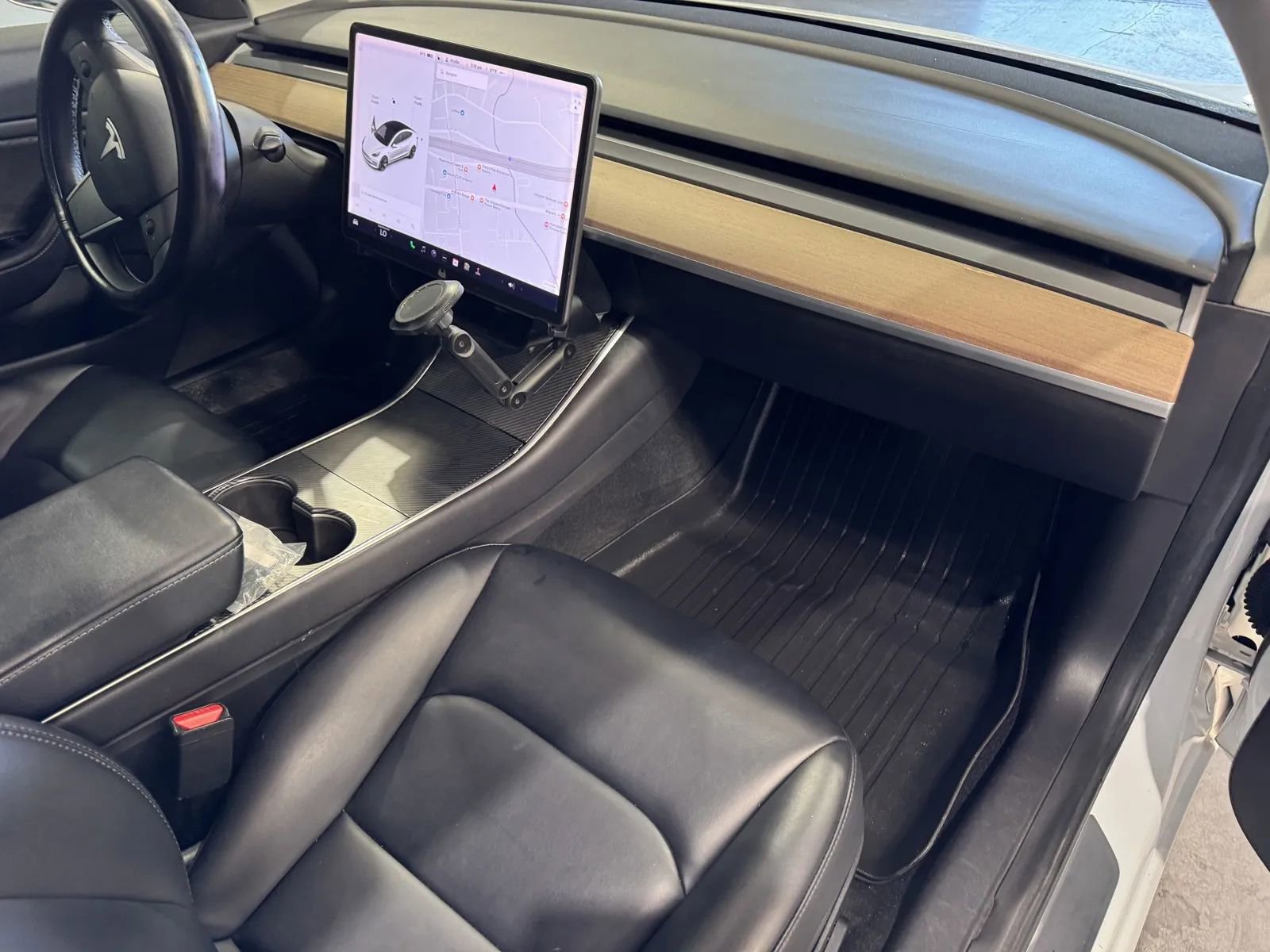 Used 2020 Tesla Model 3 Performance image 5