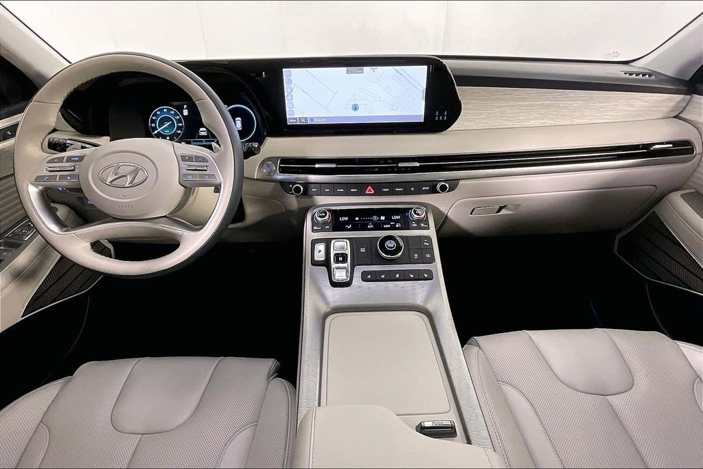 Used 2025 Hyundai Palisade Calligraphy image 21