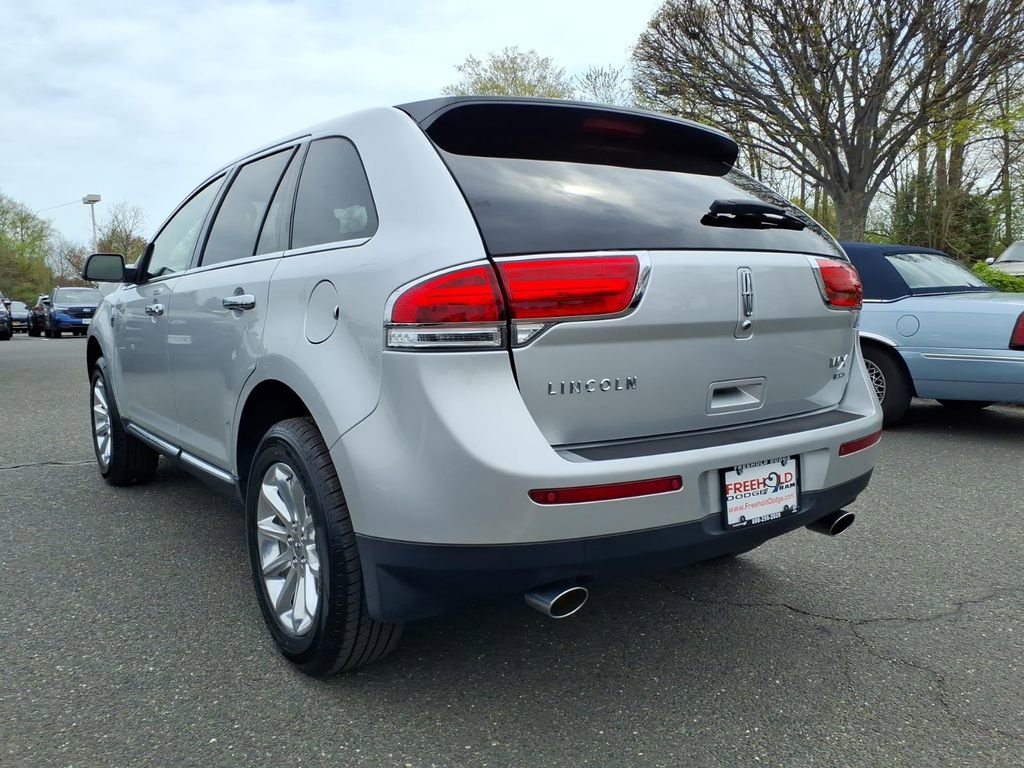 Used 2015 Lincoln MKX AWD w/ Equipment Group 101A image 20