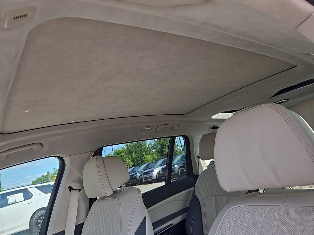 Used 2024 BMW X7 M60i w/ Executive Package AWD/4WD image 14