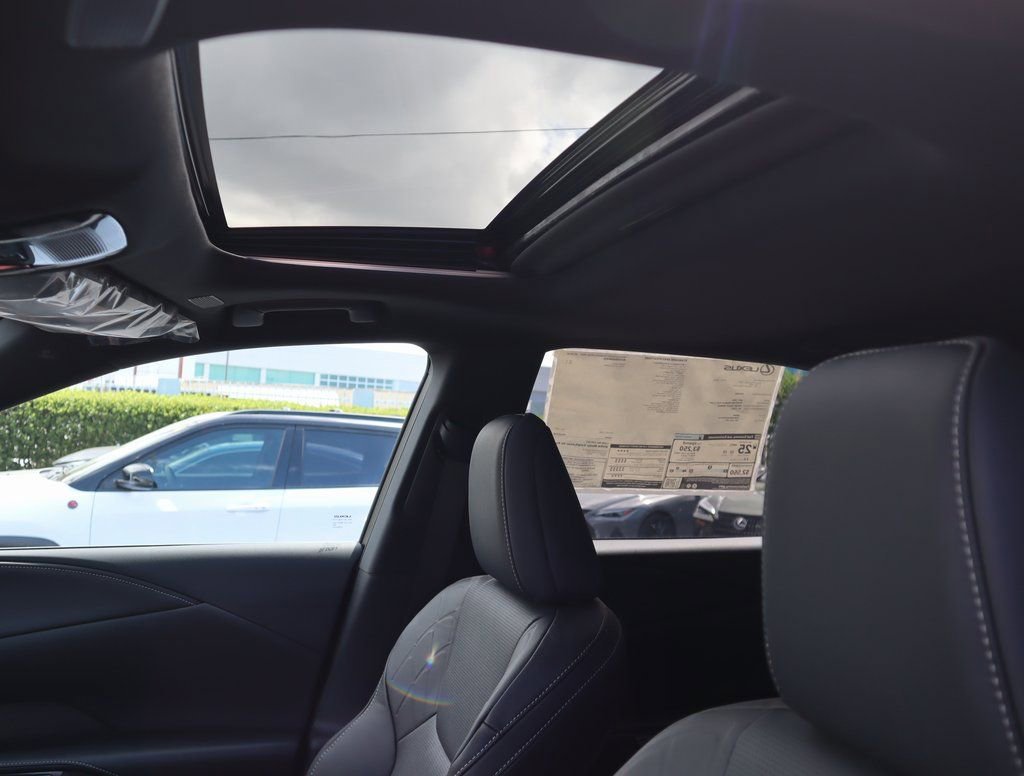 Used 2025 Lexus RX 350 FWD image 24