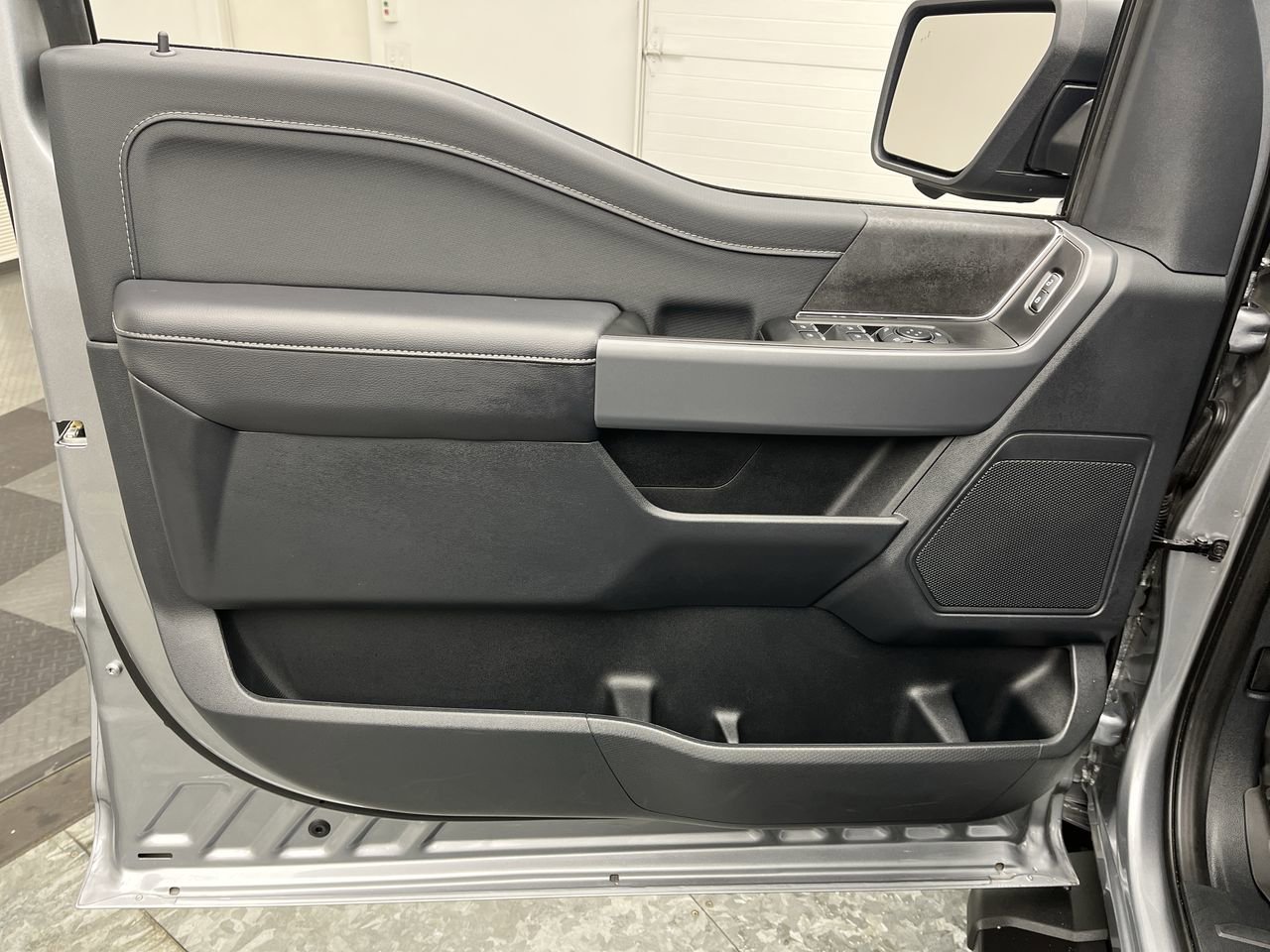 New 2025 Ford F150 XLT w/ Equipment Group 302A MID image 7