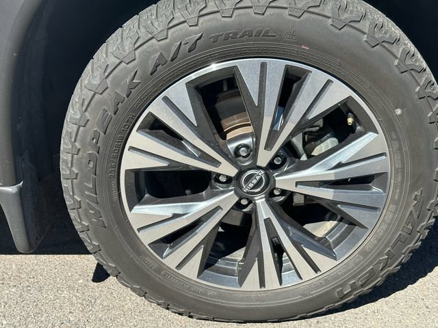 Used 2023 Nissan Rogue SV AWD/4WD image 15