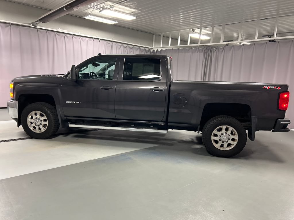 Used 2015 Chevrolet Silverado 2500 LT AWD/4WD image 4
