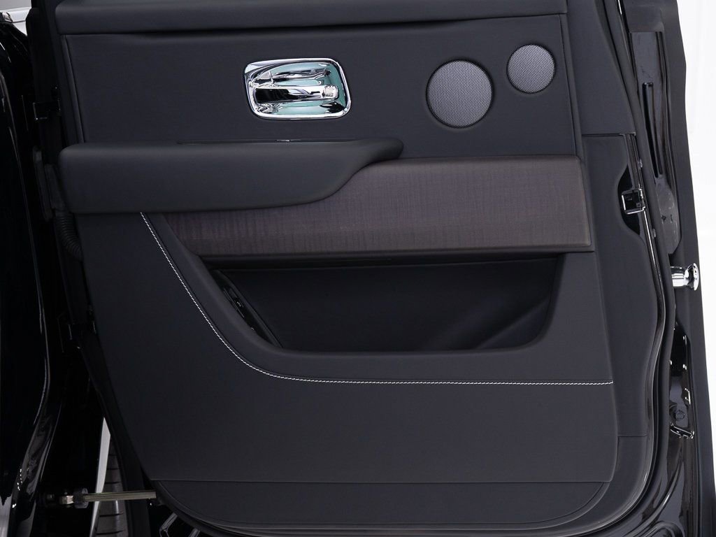 Certified 2024 Rolls-Royce Cullinan image 23