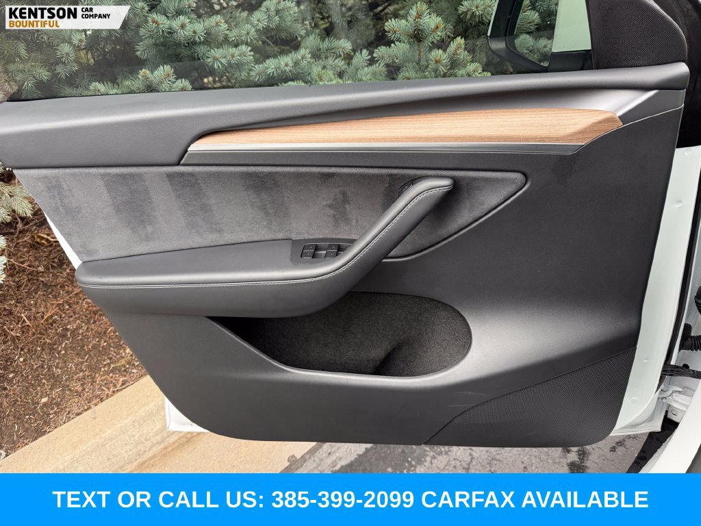 Used 2025 Tesla Model Y Performance AWD/4WD image 17