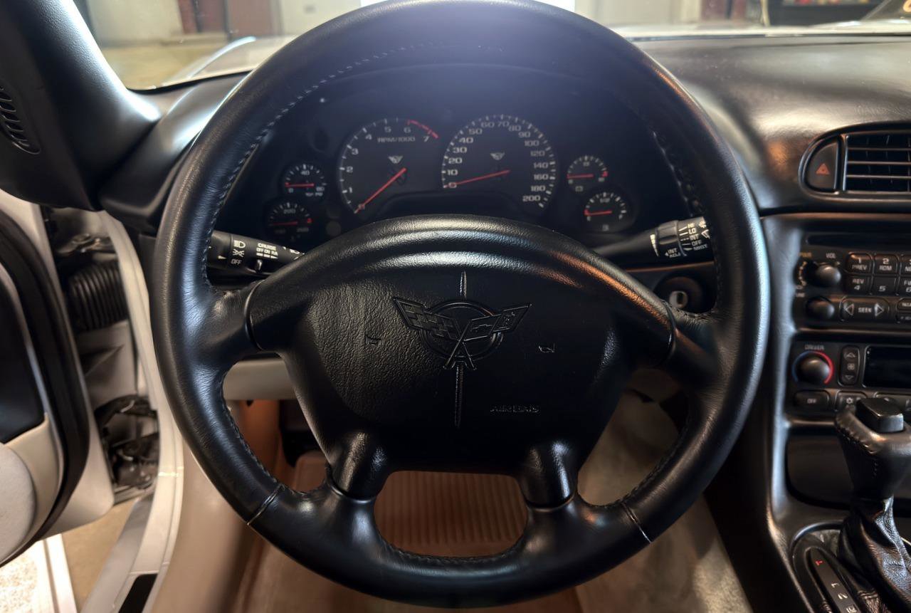 Used 1997 Chevrolet Corvette Coupe w/ Memory Pkg RWD image 67