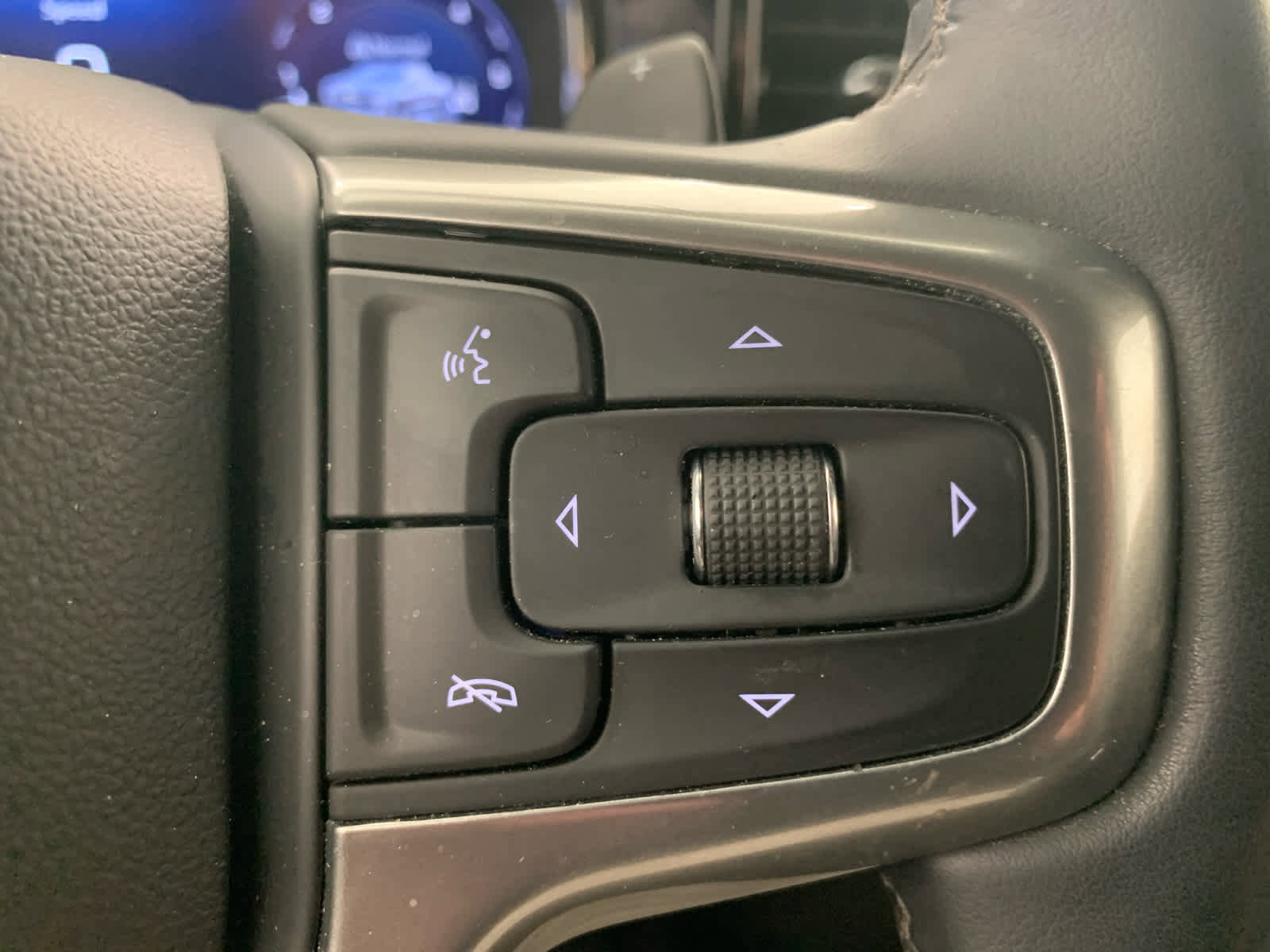 Used 2023 Chevrolet Silverado 1500 LTZ w/ Technology Package image 25