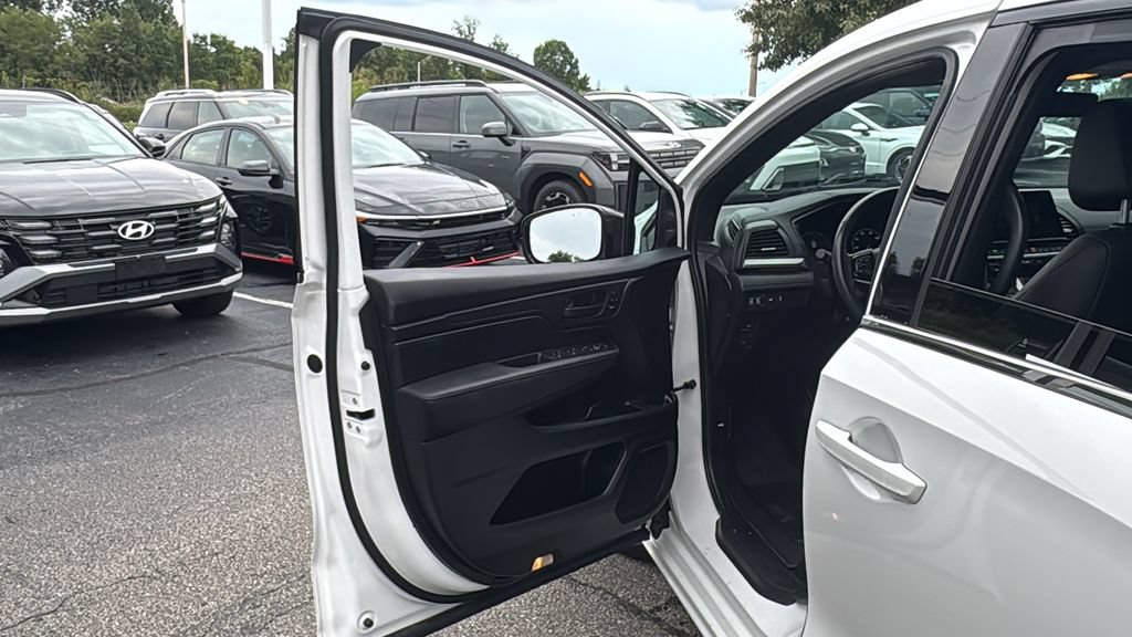 Certified 2025 Honda Odyssey Sport-L image 14