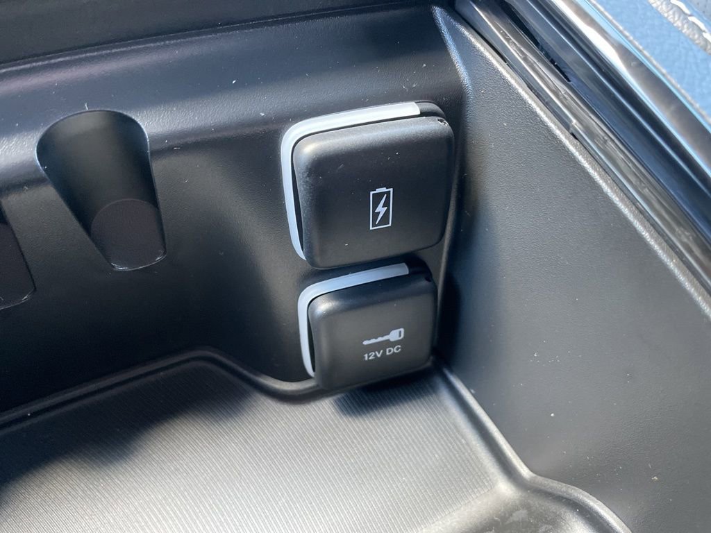 New 2026 Chrysler Pacifica Limited image 40