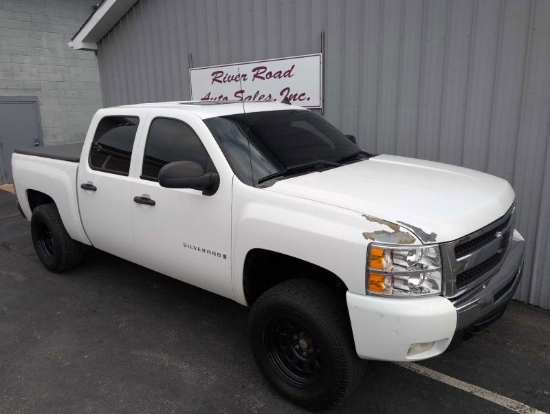 Used 2009 Chevrolet Silverado 1500 LT w/ Power Pack Plus image 3