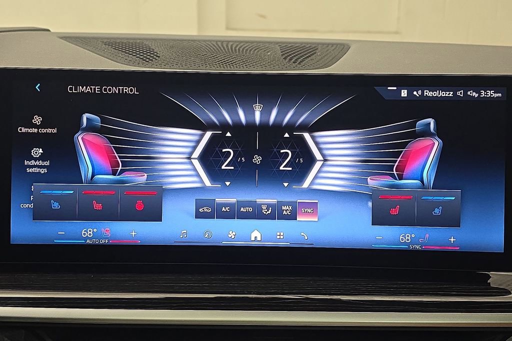 Certified 2025 BMW X5 xDrive40i w/ M Sport Package image 20