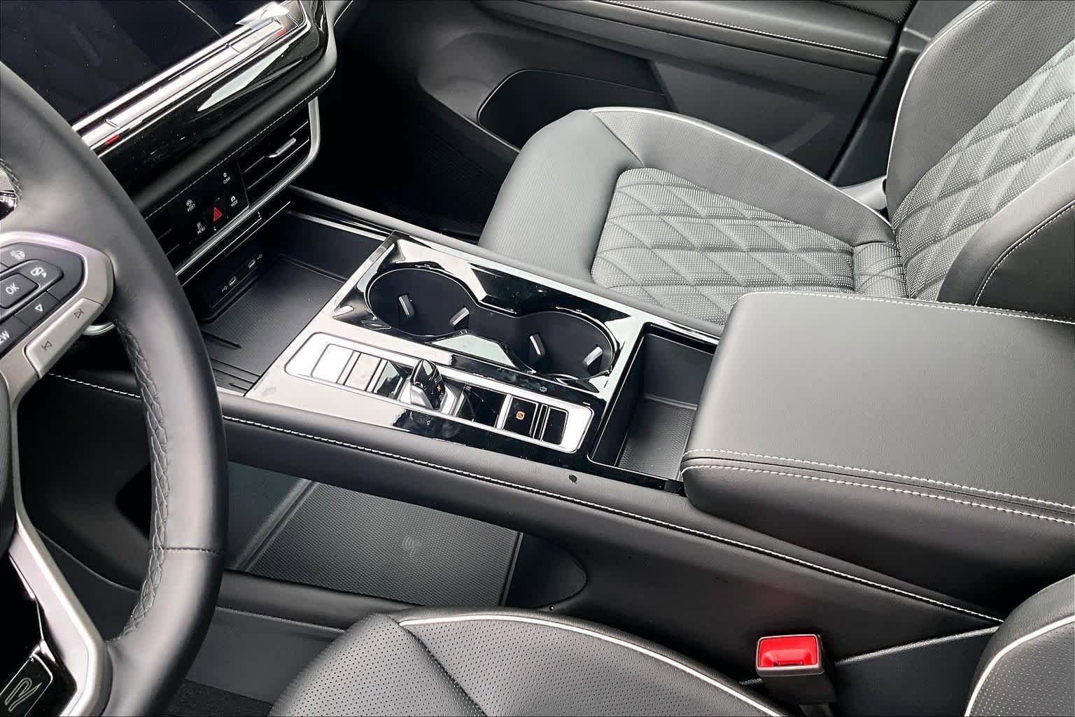 New 2026 Volkswagen Atlas SEL Premium R-Line AWD/4WD image 7