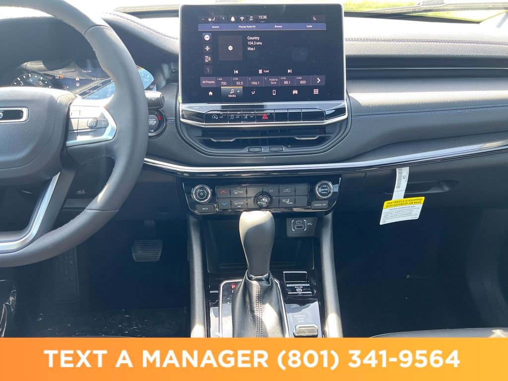 New 2026 Jeep Compass Latitude image 17