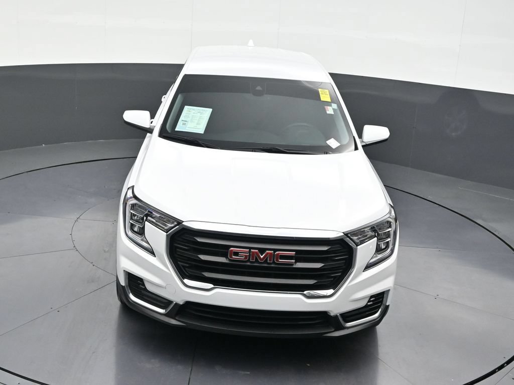 Used 2024 GMC Terrain SLE FWD image 14
